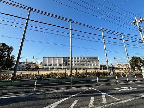 【周辺】中学校「葛飾区立小松中学校まで424m」