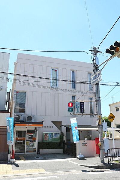 【周辺】郵便局「摂津香露園郵便局まで463m」