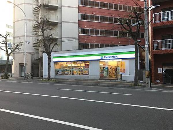 【周辺】コンビニエンスストアファミリーマート札幌中の島店まで500ｍ