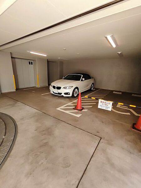 【駐車場】便利な平置き駐車場