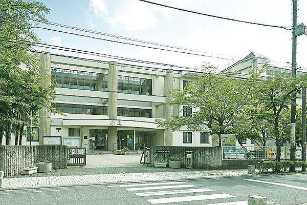 【周辺】桜木中学校まで400ｍ