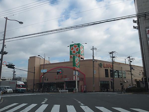 【周辺】ライフ吹田泉町店590m