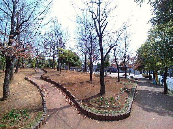 【周辺】榛松公園68m