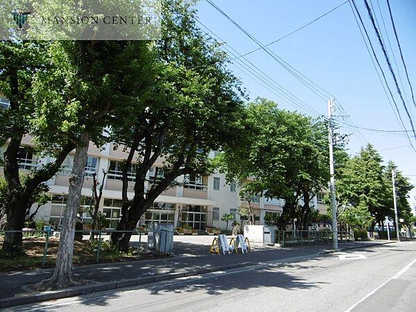 【周辺】新潟市立中野山小学校 68m