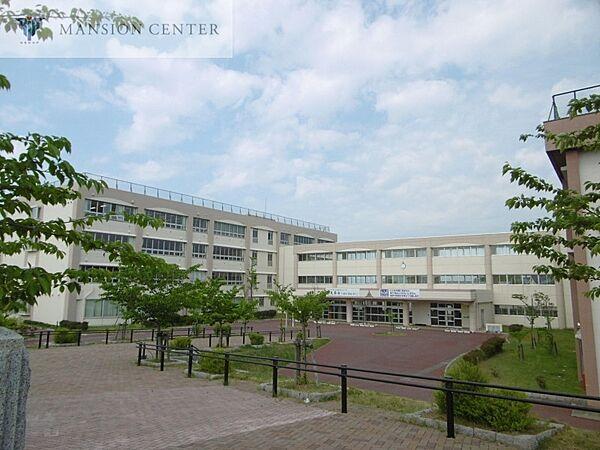 【周辺】新潟市立藤見中学校 961m