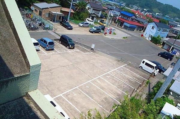 【外観】広々とした駐車場　太東駅のすぐそばです