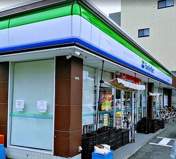【周辺】ファミリーマート 世田谷教育会館前店