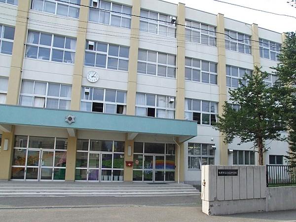 【周辺】札幌市立白石中学校