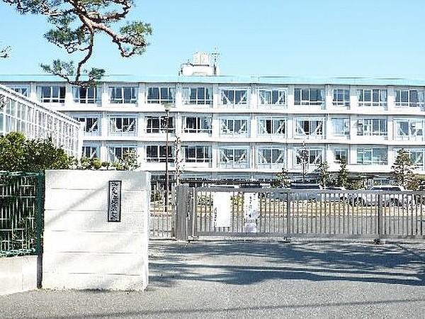 【周辺】浜松市立城北小学校 694m