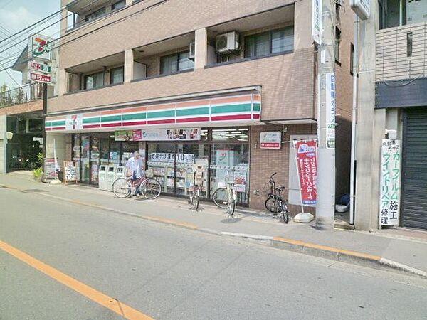 【周辺】セブンイレブン小金井東町店 638m
