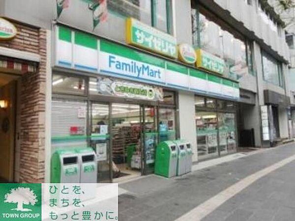 【周辺】ファミリーマート赤坂六丁目店 69m