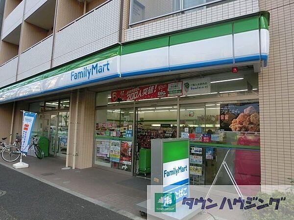 【周辺】ファミリーマート豊島駒込店 394m