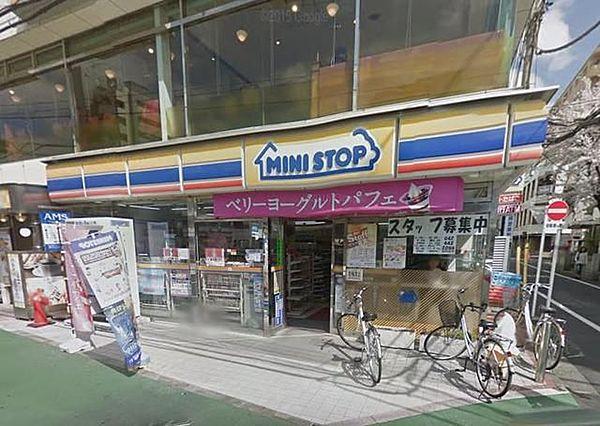 【周辺】ミニストップ調布駅前店 徒歩10分。コンビニ 770m