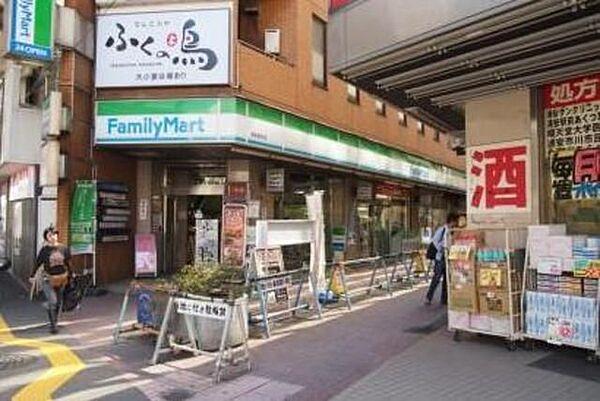 【周辺】ファミリーマート浦安駅前店 419m