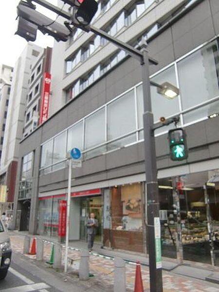 【周辺】三菱東京UFJ銀行市川支店 370m