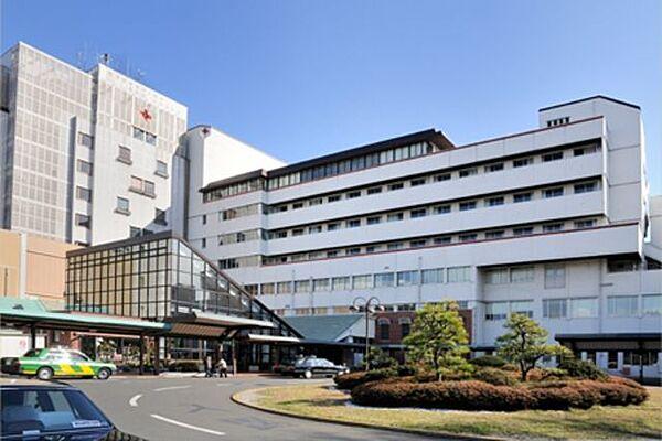 【周辺】武蔵野赤十字病院 438m