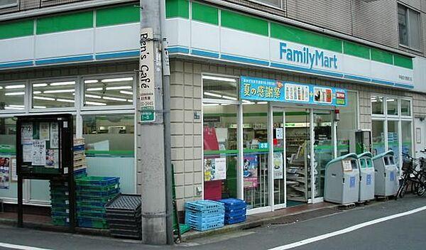 【周辺】ファミリーマート亀沢一丁目店 徒歩2分。 90m