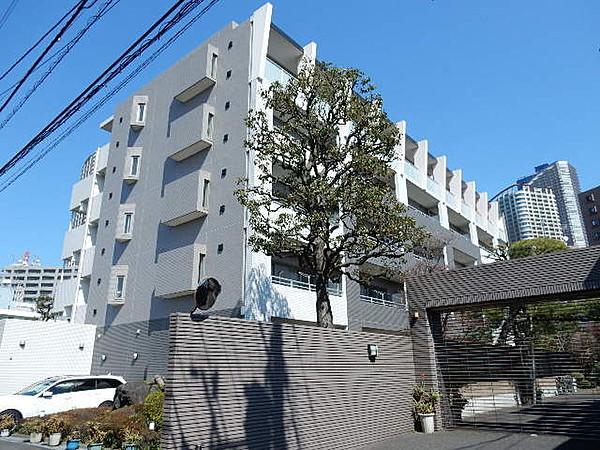 【外観】総戸数45戸の駅近賃貸マンション