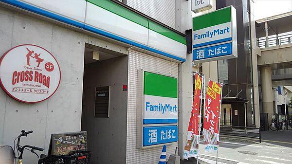 【周辺】ファミリーマート JR新水前寺駅前店（117m）
