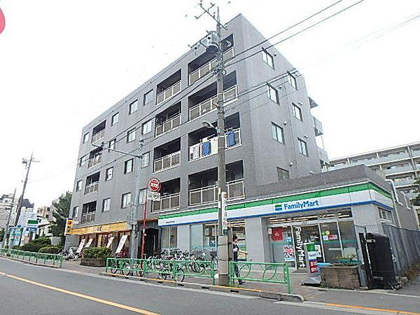 【周辺】ファミリーマート中野富士見町駅前店（マンション1階）