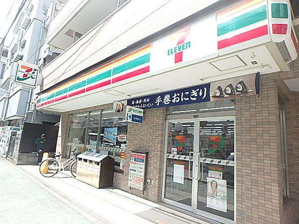 【周辺】セブン横浜鶴見大学前店 1m