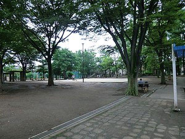 【周辺】周辺環境:梅里中央公園