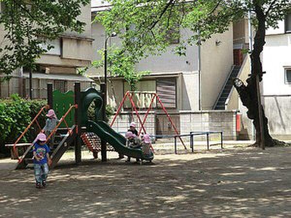 【周辺】周辺環境:雷神山児童遊園