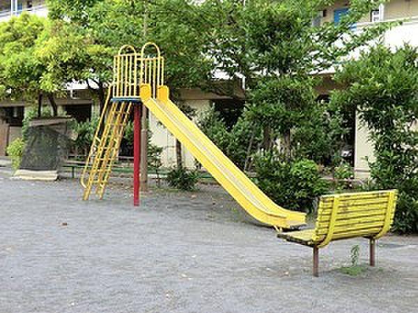【周辺】三棟児童公園