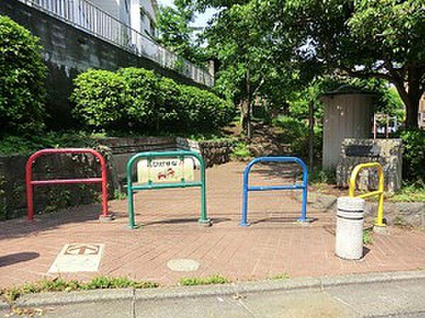 【周辺】周辺環境:稲荷坂児童公園