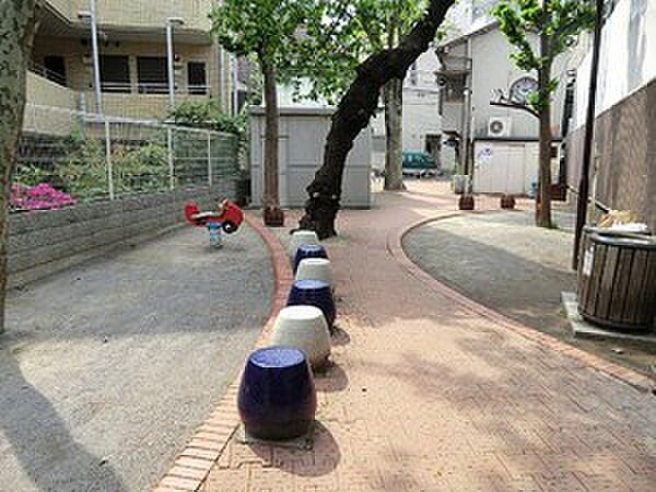 【周辺】周辺環境:松本町児童遊園