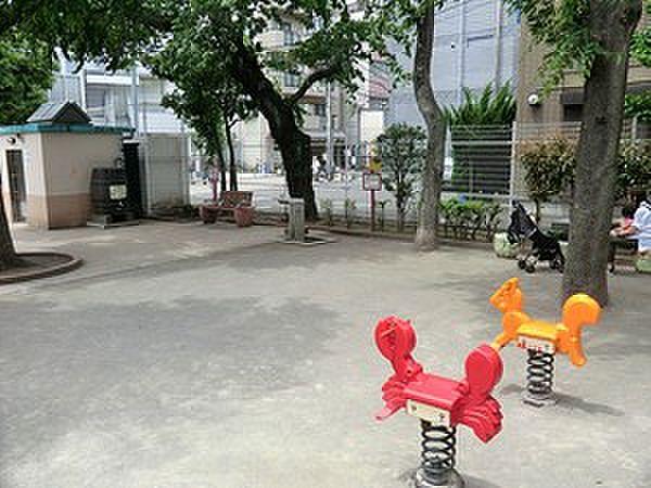 【周辺】周辺環境:広尾児童遊園地