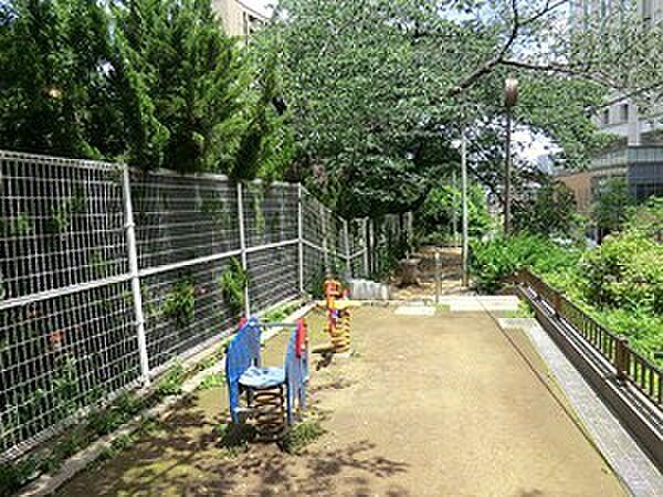 【周辺】周辺環境:飯田橋児童遊園