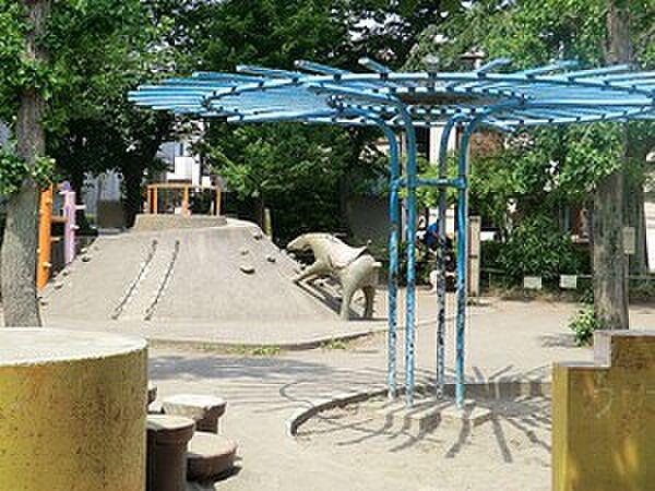 【周辺】周辺環境:東山児童遊園