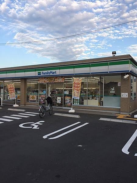 【周辺】ファミリーマート東大阪東鴻池店まで241m、イートインありの便利なコンビニ
