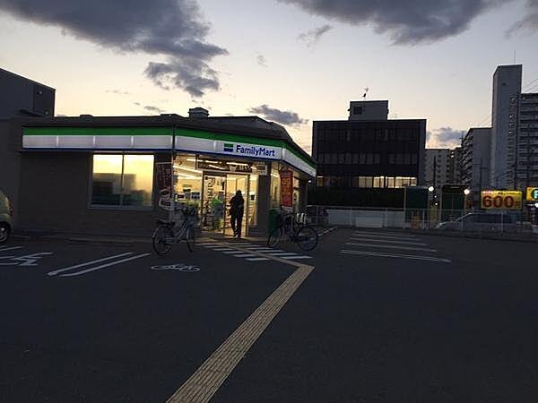 【周辺】ファミリーマート新田西町店まで270m