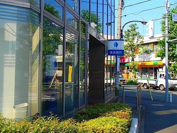 【周辺】横浜銀行鶴川西支店まで720m