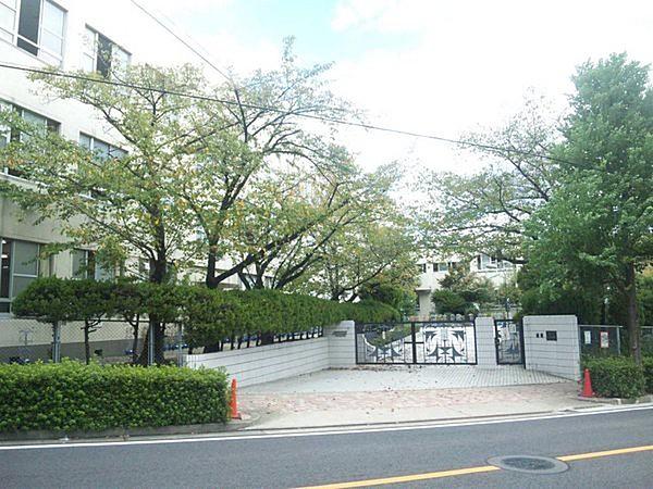 【周辺】名古屋市立西山小学校まで960m