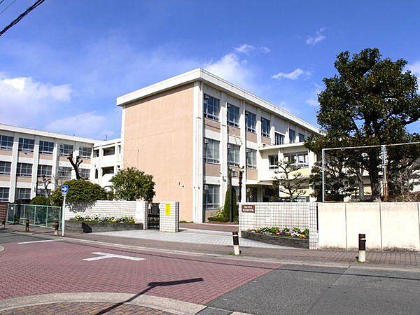 【周辺】名古屋市立鳴子台中学校まで960m