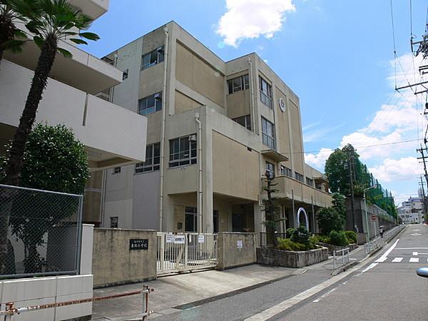 【周辺】名古屋市立本郷小学校まで490m