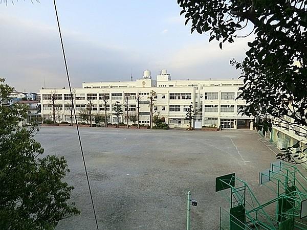 【周辺】上永谷中学校まで100m