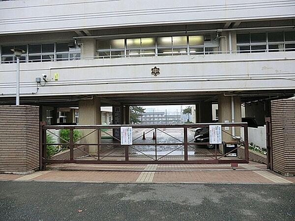 【周辺】横浜市立浦島丘中学校まで2300m