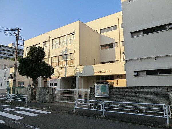 【周辺】横浜市立竹山小学校まで240m