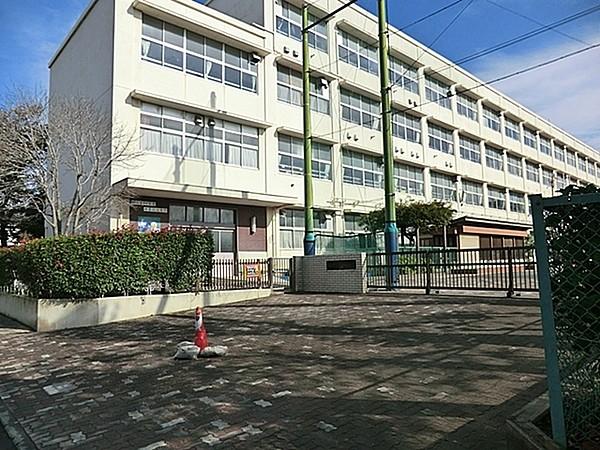 【周辺】横浜市立新吉田小学校まで890m