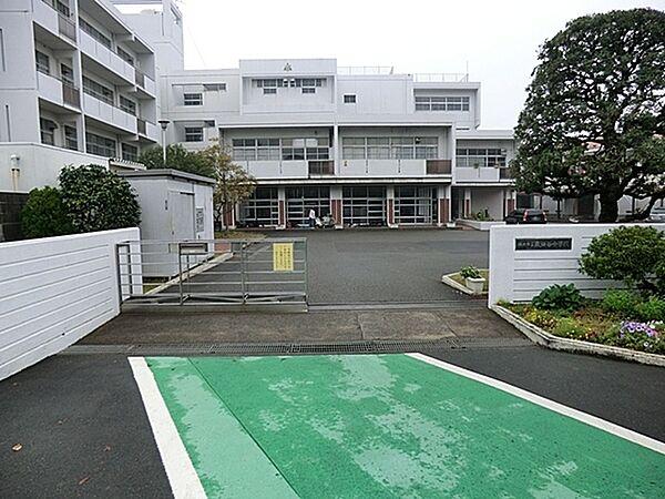 【周辺】横浜市立栗田谷中学校まで1200m