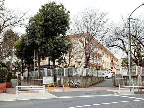 【周辺】横浜市立鶴ケ峯小学校まで400m