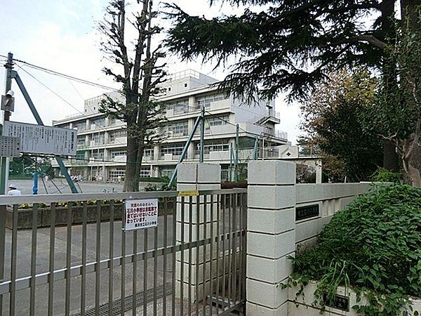 【周辺】横浜市立石川小学校まで980m