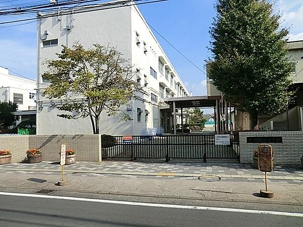 【周辺】横浜市立戸塚小学校まで820m