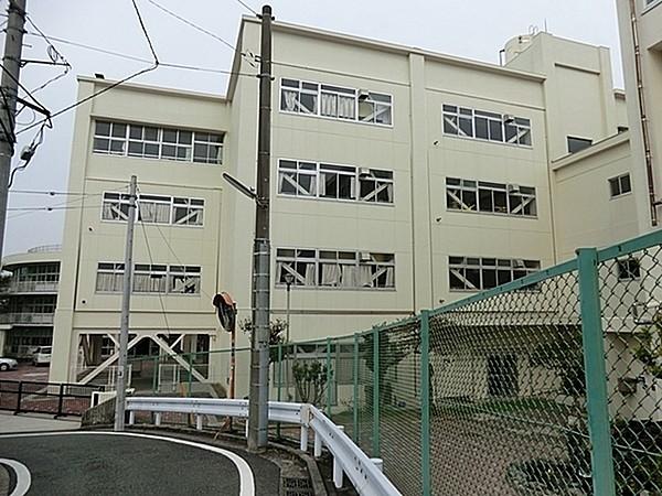 【周辺】横浜市立蒔田小学校まで741m
