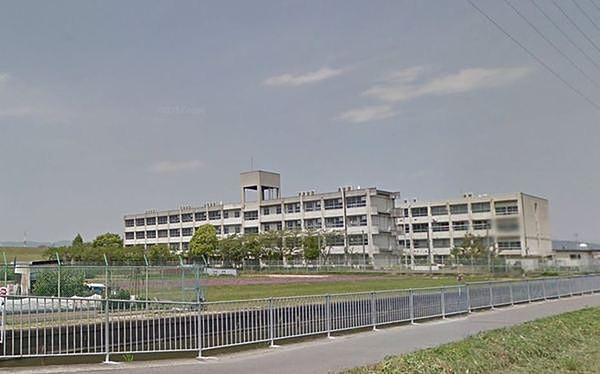 【周辺】枚方市立渚西中学校まで1497m