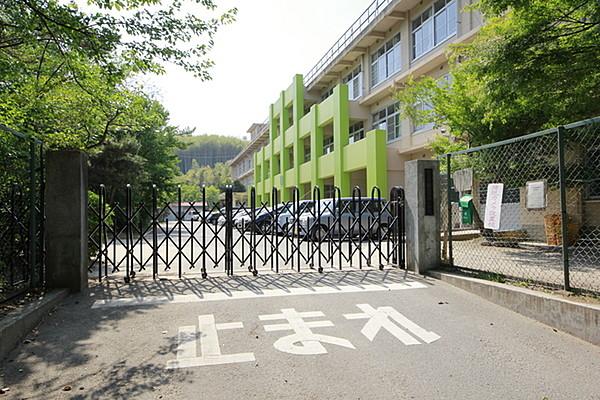 【周辺】向日市立第2向陽小学校まで630m